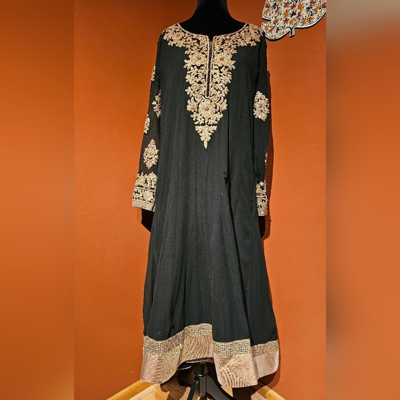 Like New Black Gold Anarkali Suit w/ Chudidaar - Picture 5 of 10